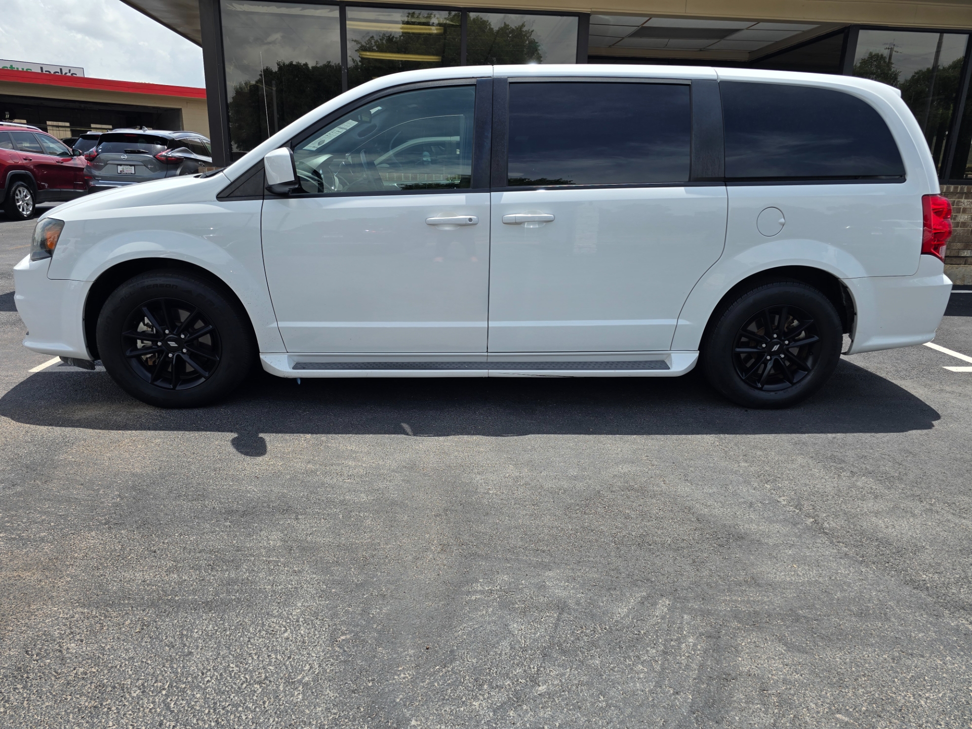 dodge grand caravan 2019 2C4RDGCG2KR677895 image dodge grand caravan 2019 2C4RDGCG2KR677895 image